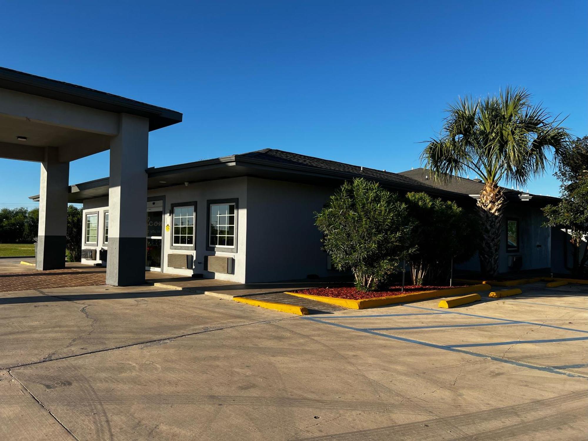 Rodeway Inn Dilley 外观 照片
