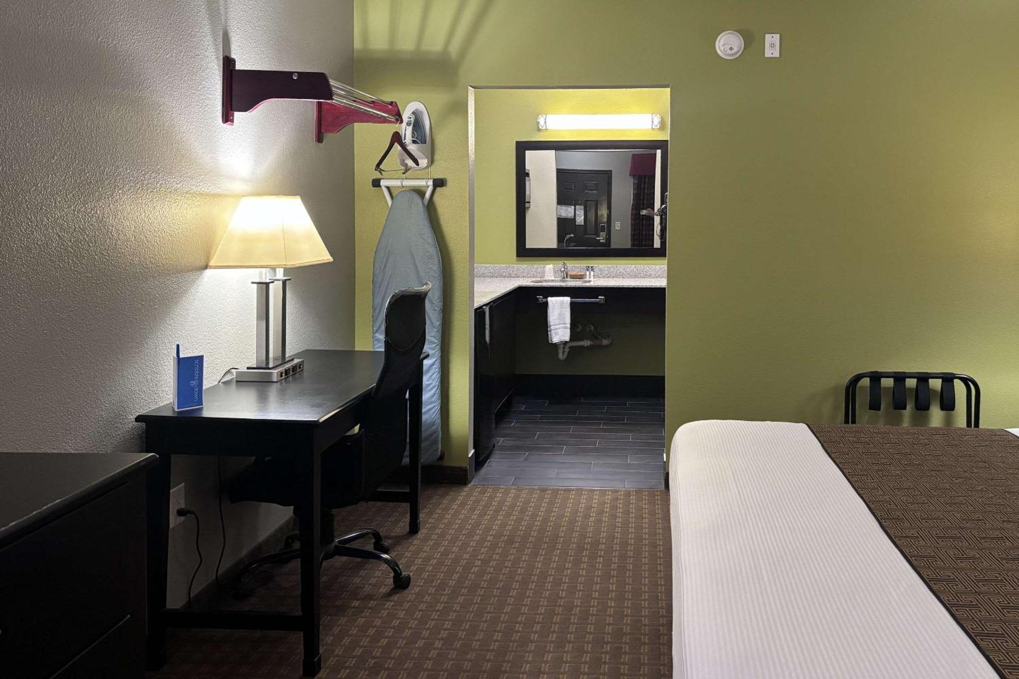 Rodeway Inn Dilley 外观 照片